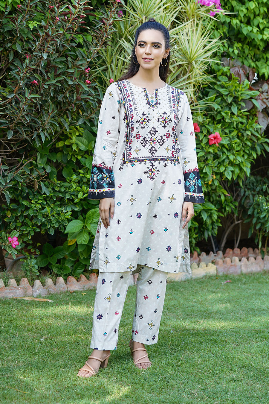 MINHA | Stitched 2 pcs | LAWN