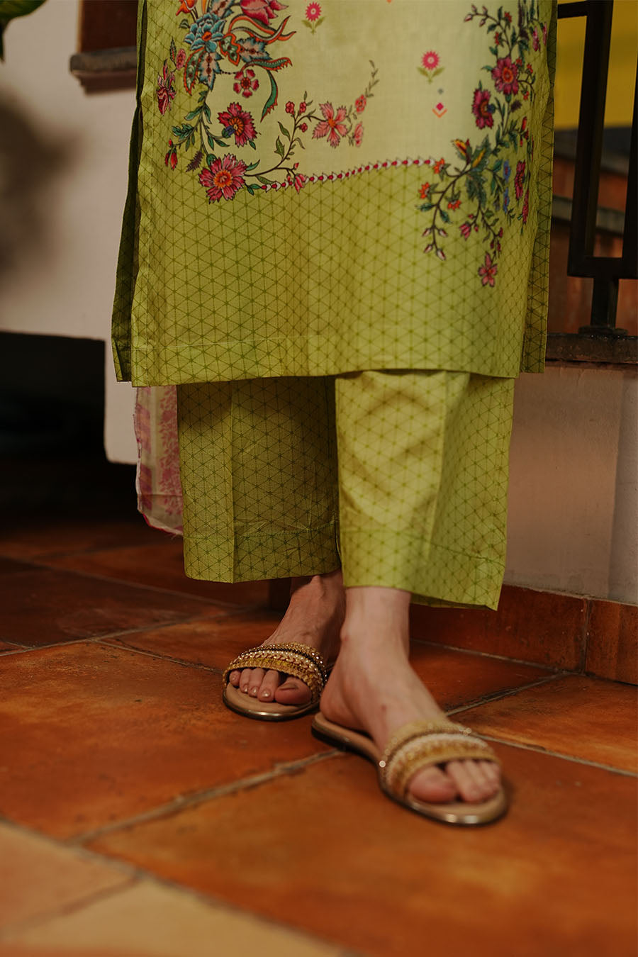 SUMMER MEADOW | Stitched 3 pcs | LAWN