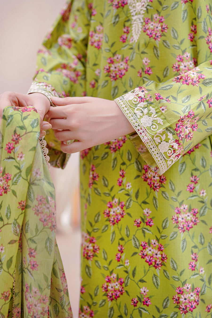 SOFIA | Embroidery Stitched 3 pcs | lawn