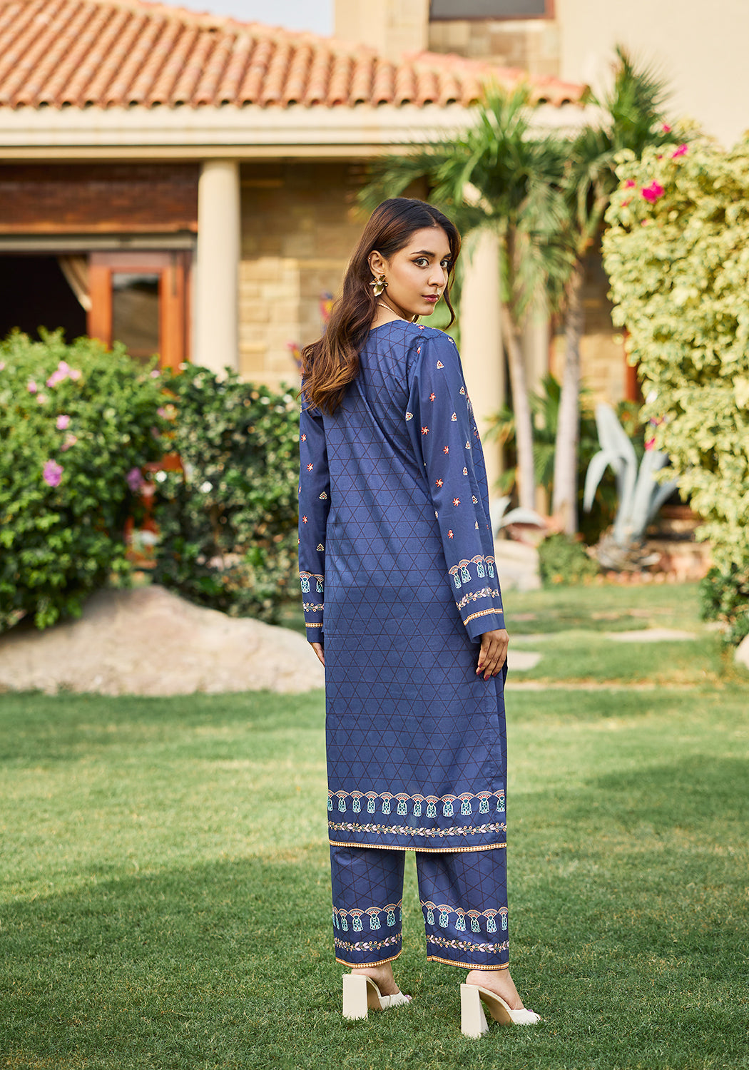 Midnight  Monarch | Stitched 2 PC | Lawn