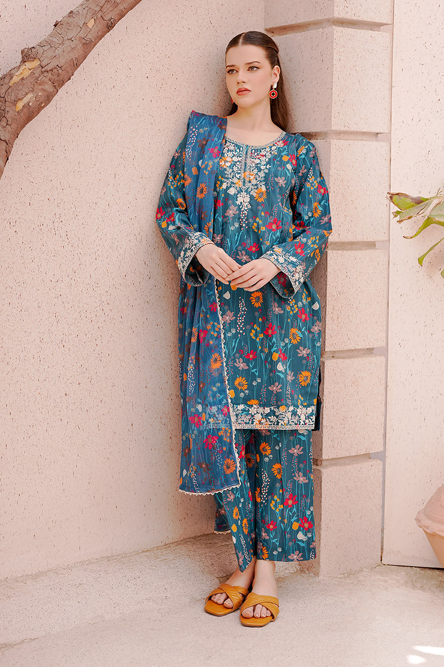 ZETA | Embroidery Stitched 3 pcs | lawn