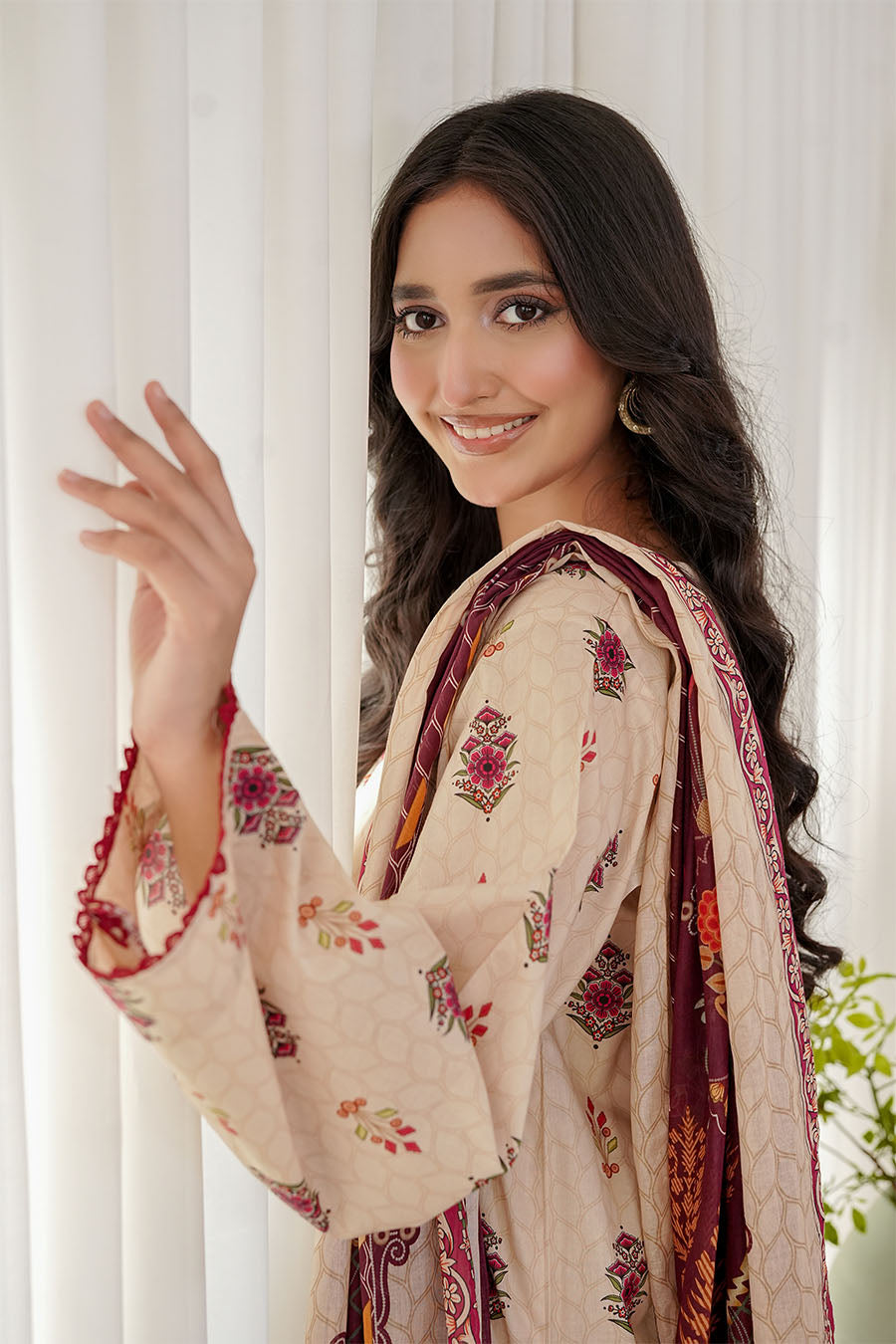 CRIMSON IVORY | Stitched 3 pcs | LAWN