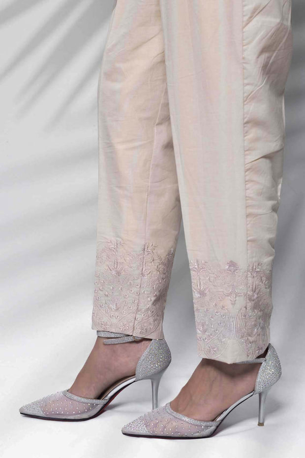 New Trousers Designs In Pakistan To Stand Out In 202324  FashionEven